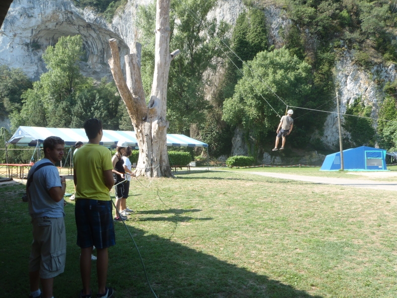 Village Camps International Summer Camp Ard&egrave;che, France 2019-07-26 https://www.villagecamps.com/journals_admin/images/13-11-Zip line success.jpg